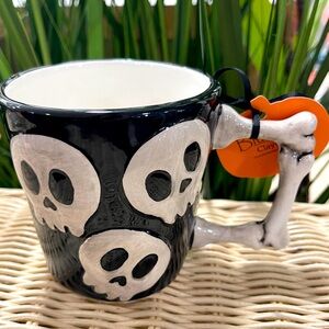 Halloween Skull 💀 mug with Bone Handle Day of the Dead Blue Sky Ceramics NWT